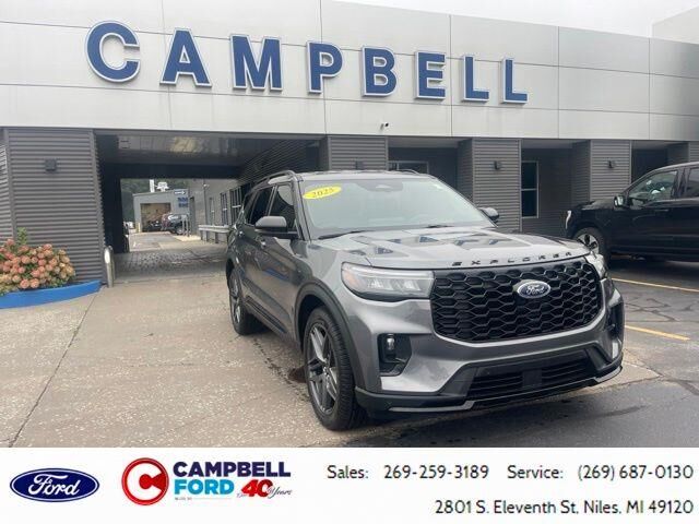 2025 Ford Explorer ST-Line — photo 1 of 26