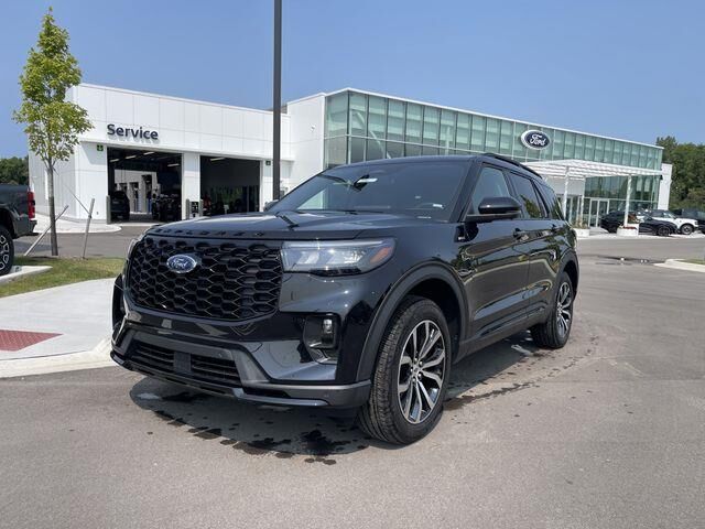 2026 Ford Explorer ST-Line — photo 1 of 26