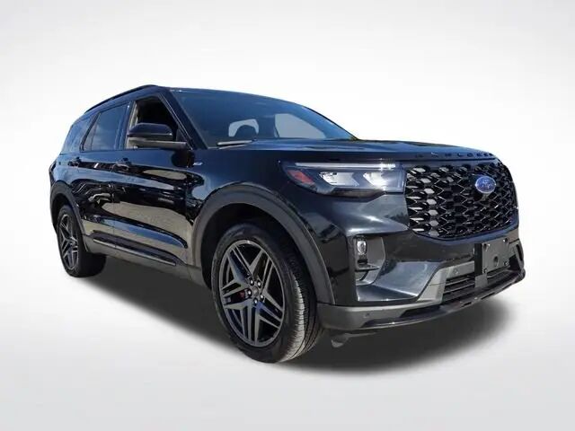 2025 Ford Explorer ST-Line — photo 1 of 13
