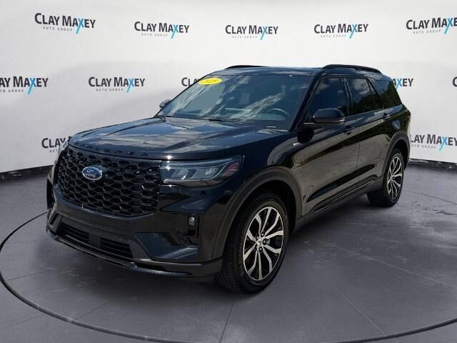 2025 Ford Explorer ST-Line — photo 1 of 26