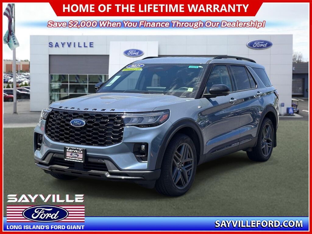 2025 Ford Explorer ST-Line — photo 1 of 14