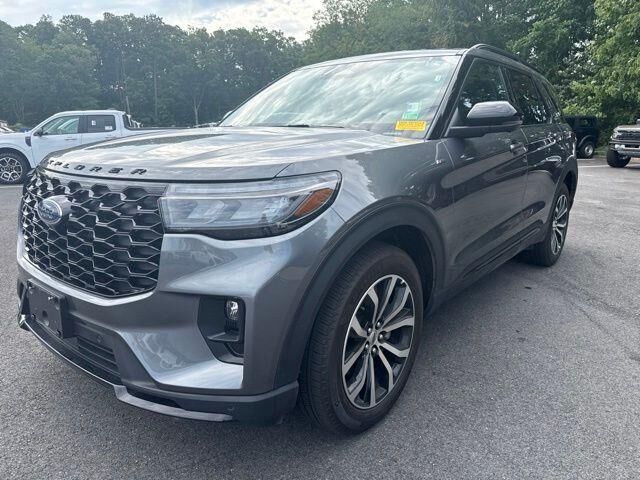 2026 Ford Explorer ST-Line — photo 1 of 24