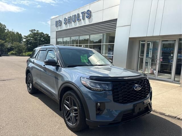 2025 Ford Explorer ST-Line — photo 1 of 27