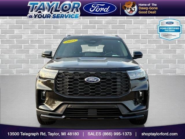 2025 Ford Explorer ST-Line