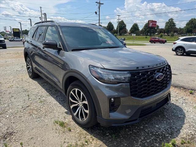 2025 Ford Explorer ST-Line — photo 1 of 26