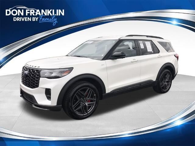 2025 Ford Explorer ST-Line — photo 1 of 27