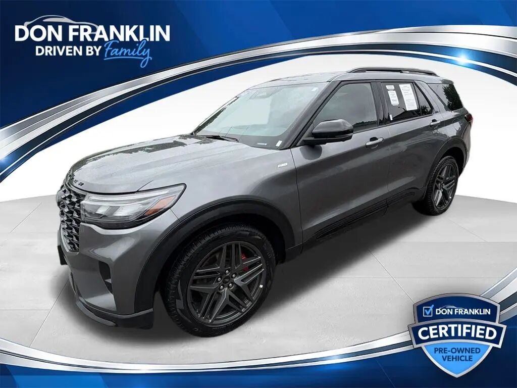 2025 Ford Explorer ST-Line — photo 1 of 13