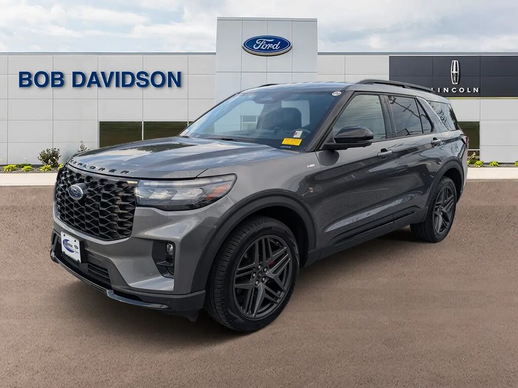 2025 Ford Explorer ST-Line — photo 1 of 13