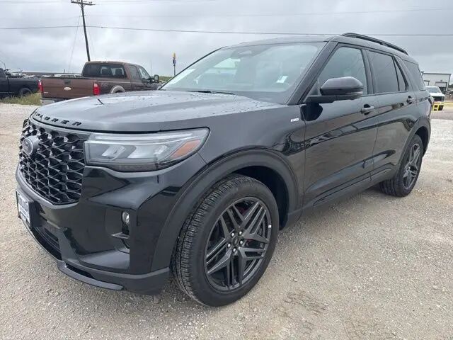 2025 Ford Explorer ST-Line — photo 1 of 26