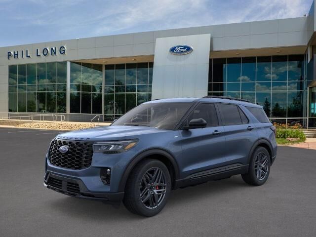 2026 Ford Explorer ST-Line — photo 1 of 13