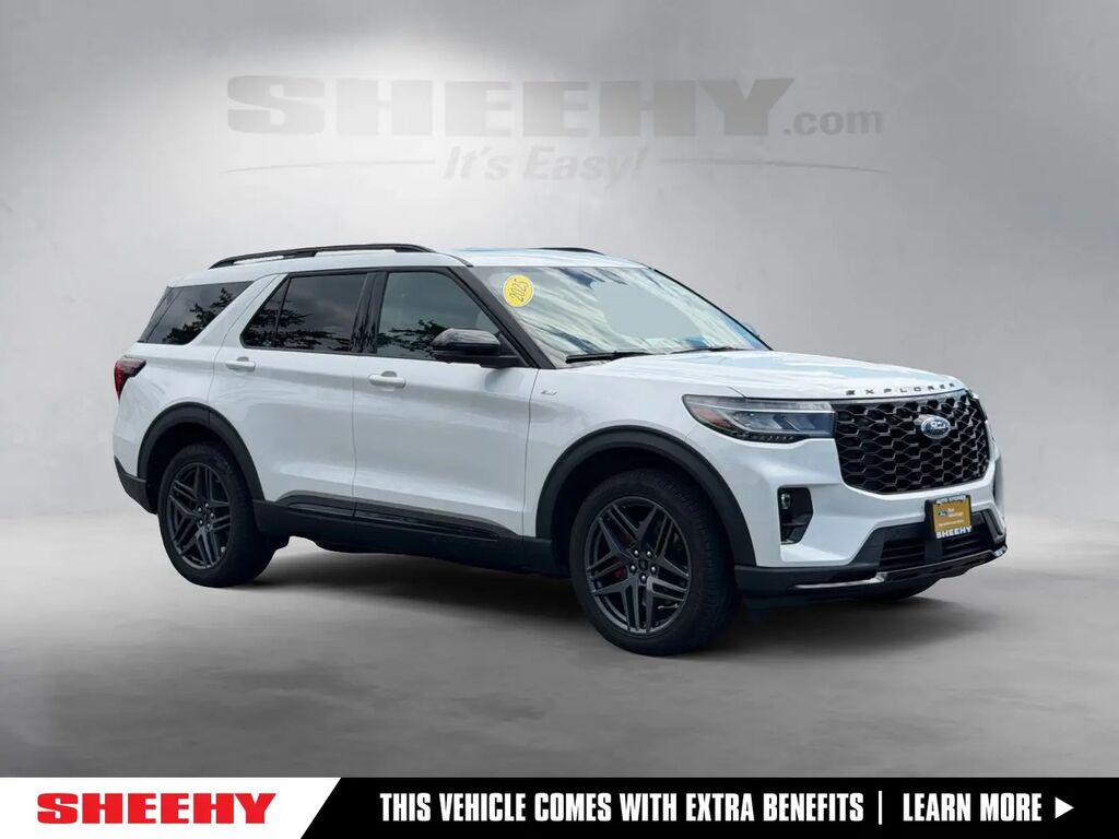 2025 Ford Explorer ST-Line — photo 1 of 13