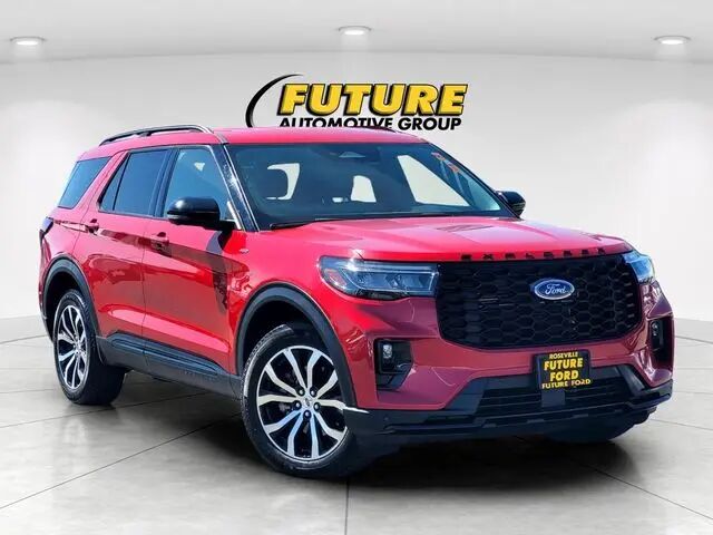 2025 Ford Explorer ST-Line — photo 1 of 17