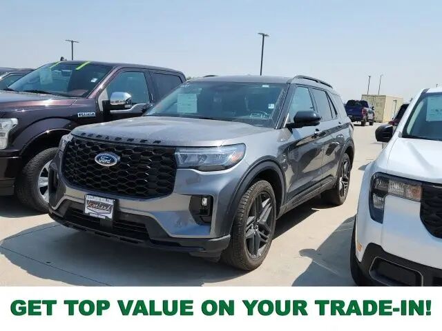 2025 Ford Explorer ST-Line — photo 1 of 15