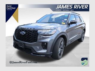 2025 Ford Explorer ST-Line — photo 1 of 64