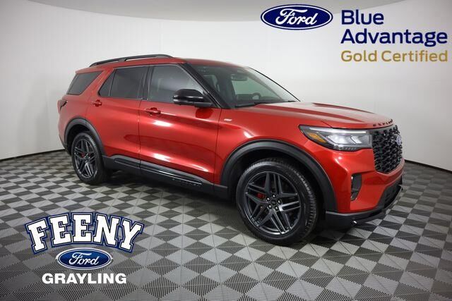 2025 Ford Explorer ST-Line — photo 1 of 13