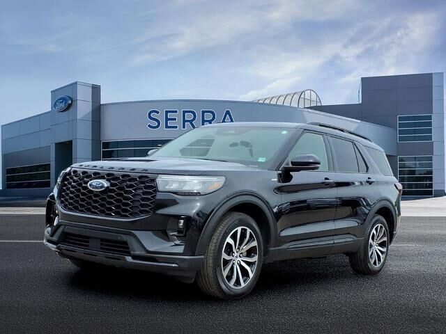 2025 Ford Explorer ST-Line — photo 1 of 13