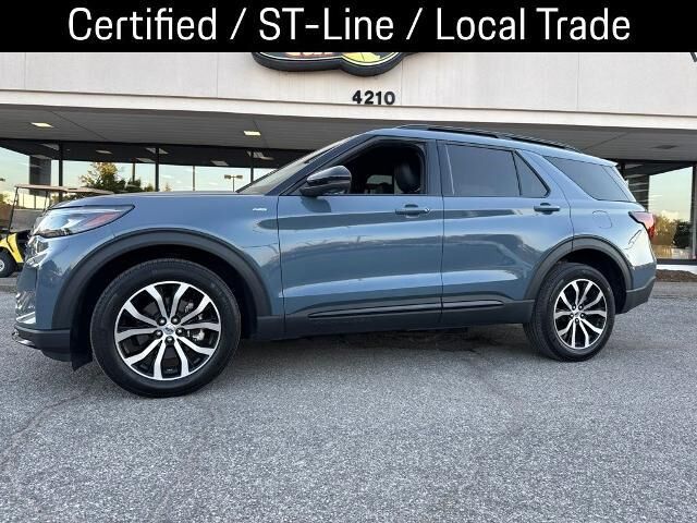 2025 Ford Explorer ST-Line