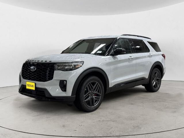 2026 Ford Explorer ST-Line — photo 1 of 13