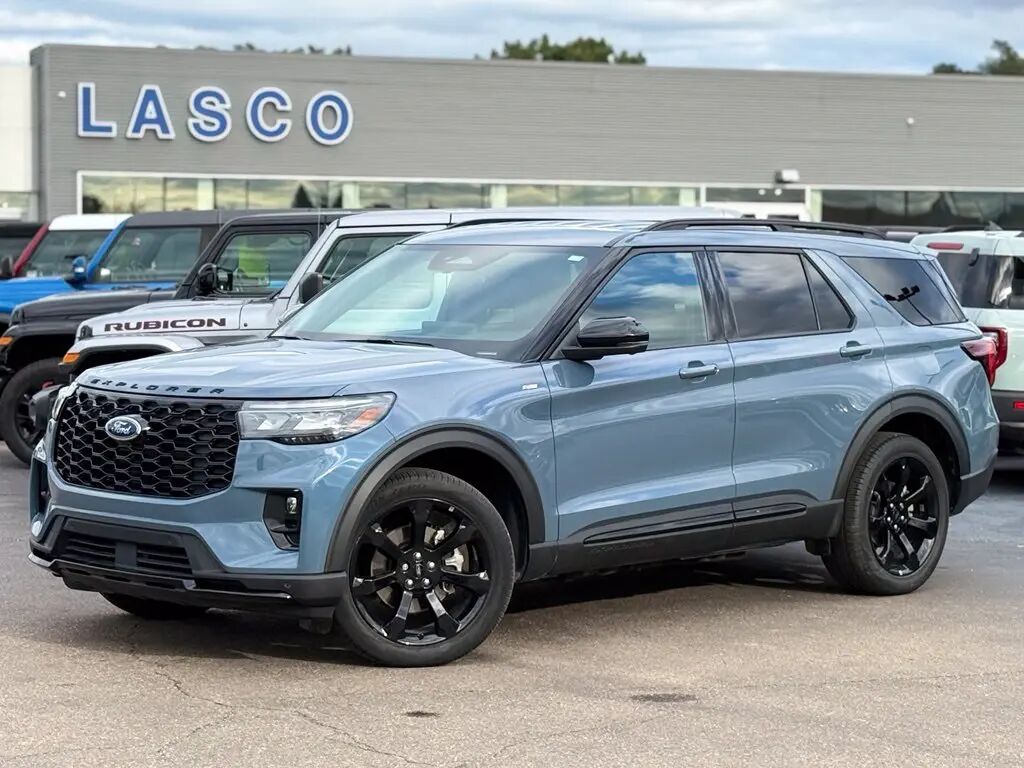 2026 Ford Explorer ST-Line — photo 1 of 13