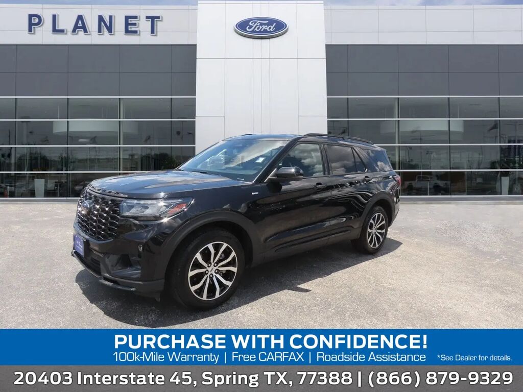 2025 Ford Explorer ST-Line — photo 1 of 11