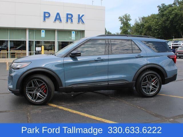 2025 Ford Explorer ST-Line — photo 1 of 1