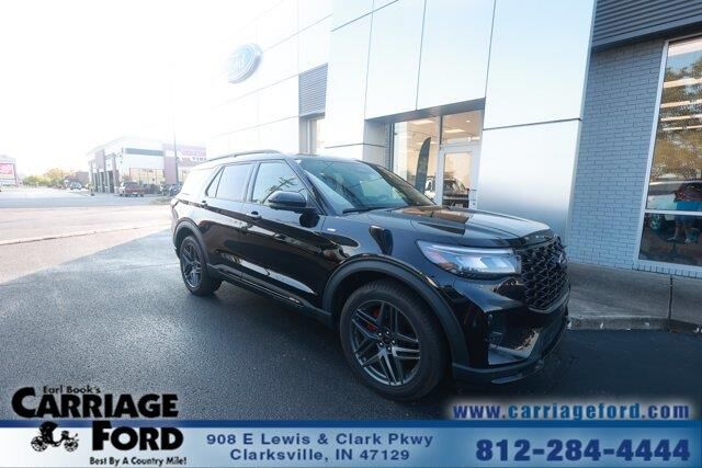 2025 Ford Explorer ST-Line — photo 1 of 26
