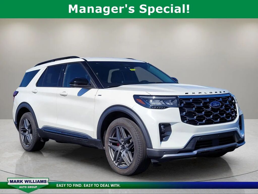 2025 Ford Explorer ST-Line — photo 1 of 12