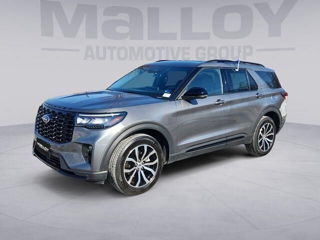 2025 Ford Explorer ST-Line — photo 1 of 13