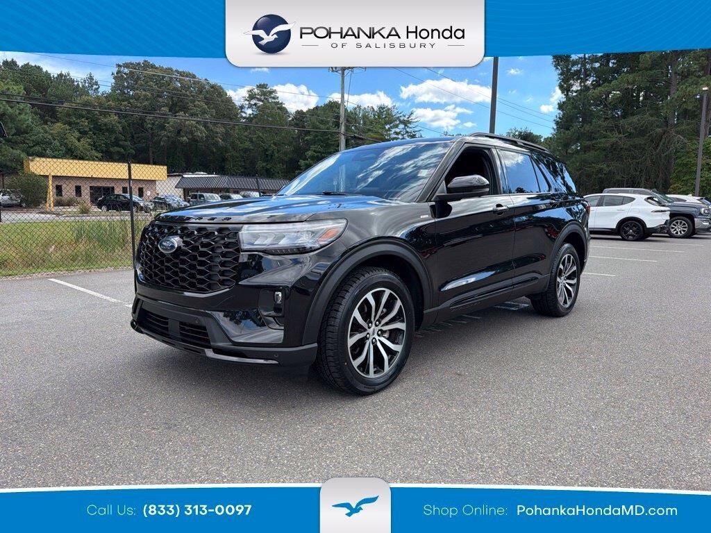 2026 Ford Explorer ST-Line — photo 1 of 13