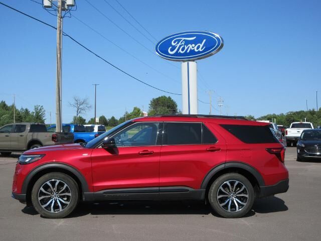 2026 Ford Explorer ST-Line — photo 1 of 13