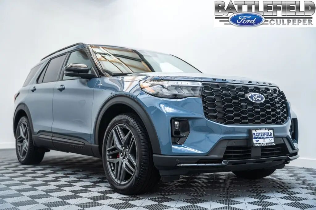 2026 Ford Explorer ST-Line — photo 1 of 27