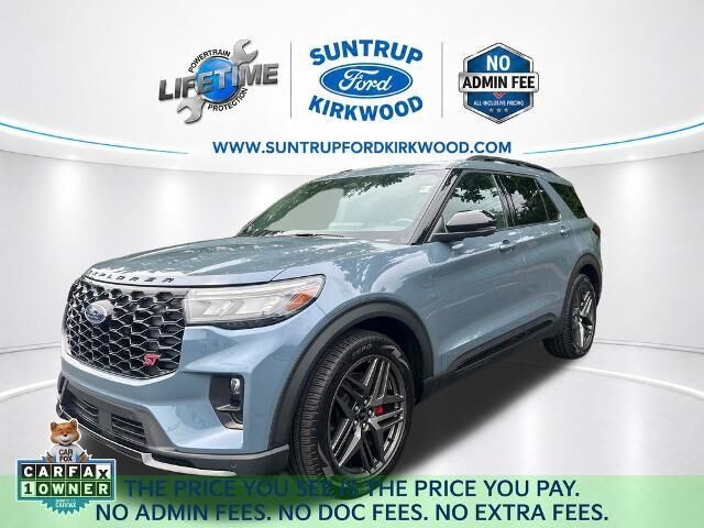 2025 Ford Explorer ST — photo 1 of 13