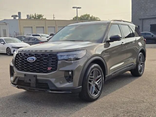2026 Ford Explorer ST — photo 1 of 13