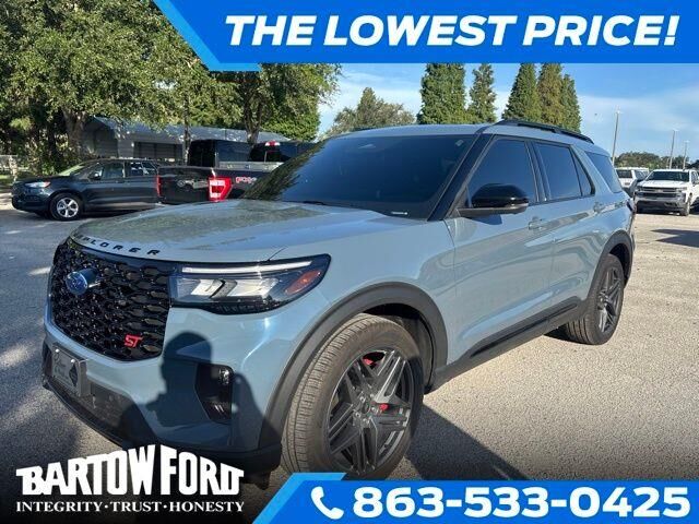 2025 Ford Explorer ST — photo 1 of 12