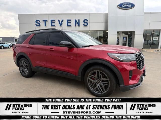 2025 Ford Explorer ST — photo 1 of 39