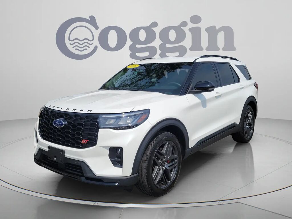 2025 Ford Explorer ST — photo 1 of 13