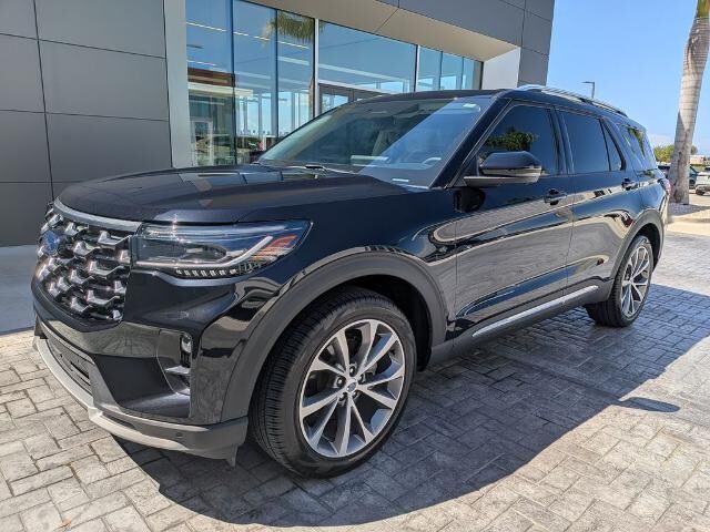 2025 Ford Explorer Platinum — photo 1 of 26