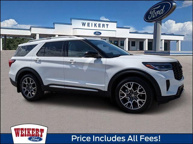 2025 Ford Explorer Platinum — photo 1 of 5