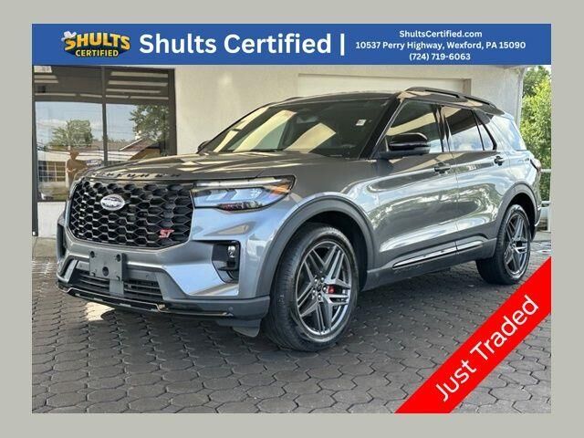 2025 Ford Explorer ST — photo 1 of 26