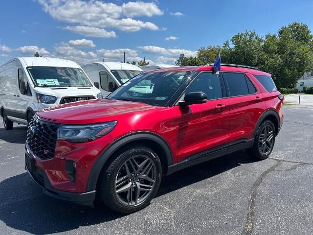 2025 Ford Explorer ST — photo 1 of 26