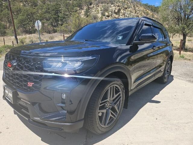 2025 Ford Explorer ST — photo 1 of 13