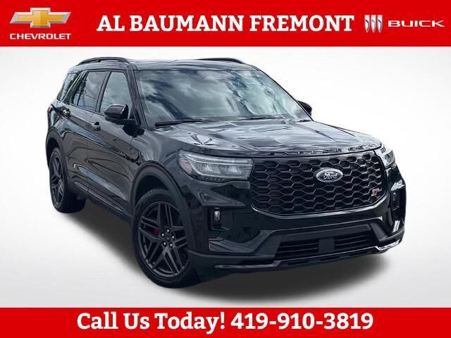 2025 Ford Explorer ST — photo 1 of 13