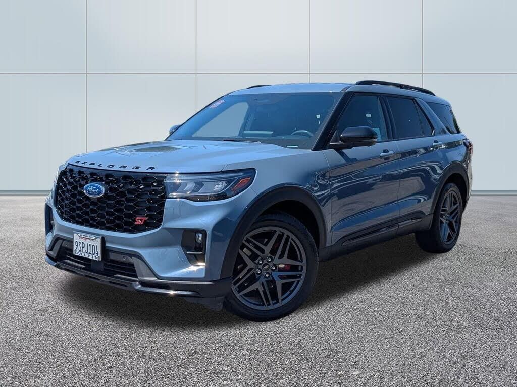 2025 Ford Explorer ST — photo 1 of 1