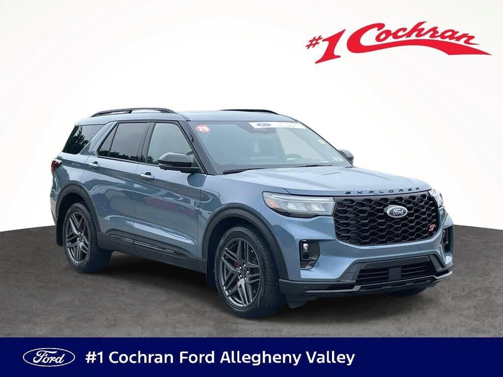 2025 Ford Explorer ST — photo 1 of 1