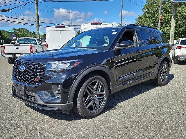 2025 Ford Explorer ST — photo 1 of 13