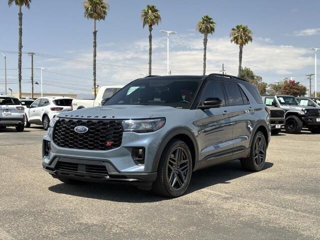 2025 Ford Explorer ST — photo 1 of 51