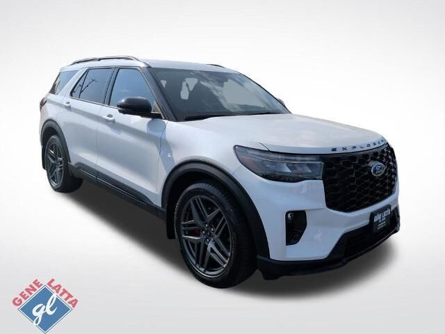 2025 Ford Explorer ST — photo 1 of 13