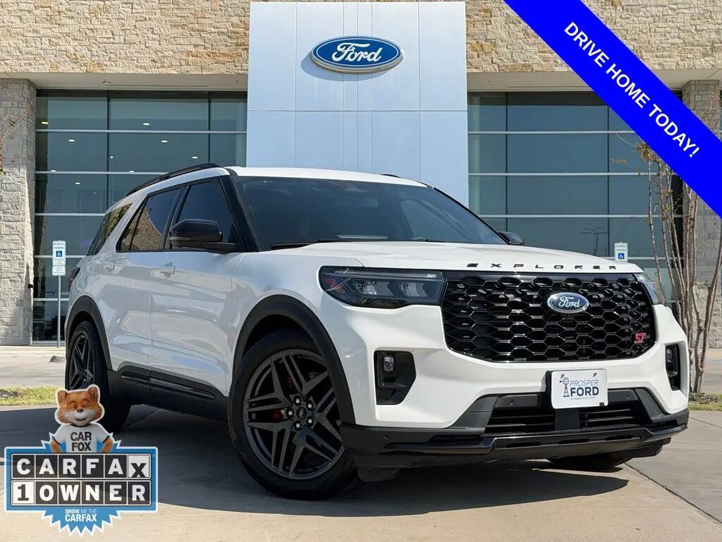 2025 Ford Explorer ST — photo 1 of 13