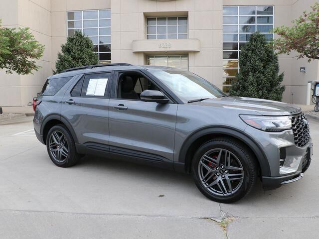2026 Ford Explorer ST — photo 1 of 39