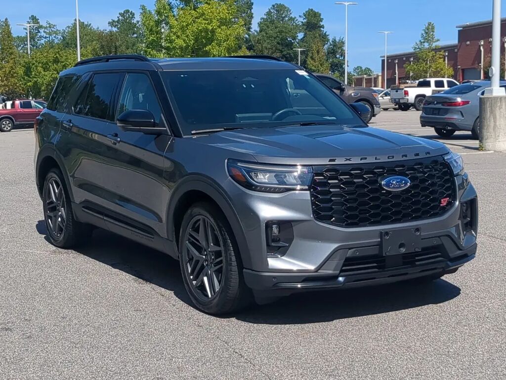 2025 Ford Explorer ST — photo 1 of 13